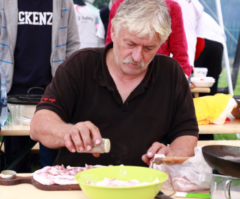 26.09.2015 - Turnaj starých pánov a súťaž vo varení.