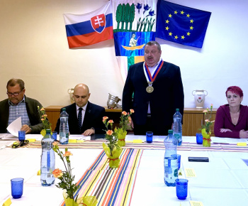 Aktuality / Ustanovujúce zasadnutie obecného zastupiteľstva - foto