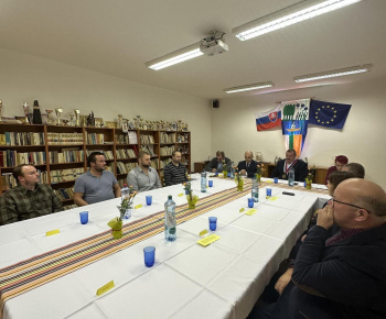 Aktuality / Ustanovujúce zasadnutie obecného zastupiteľstva - foto