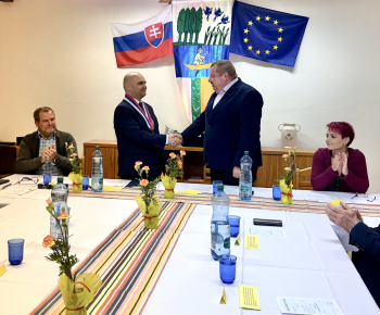 Aktuality / Ustanovujúce zasadnutie obecného zastupiteľstva - foto