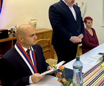 Aktuality / Ustanovujúce zasadnutie obecného zastupiteľstva - foto