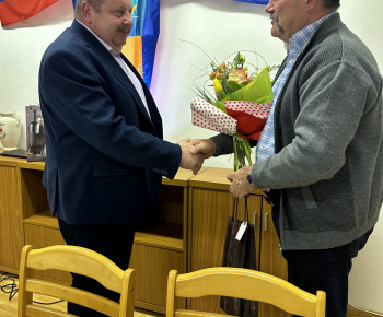 Aktuality / Ustanovujúce zasadnutie obecného zastupiteľstva - foto